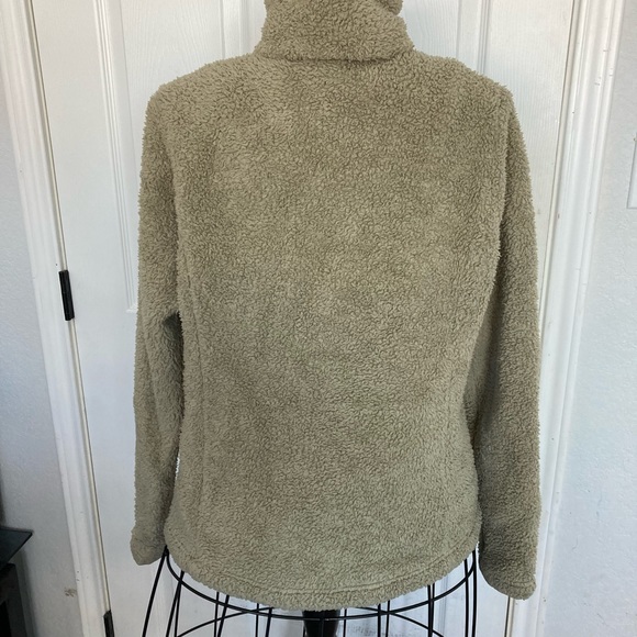 Patagonia tan teddy bear pullover medium - Picture 3 of 5